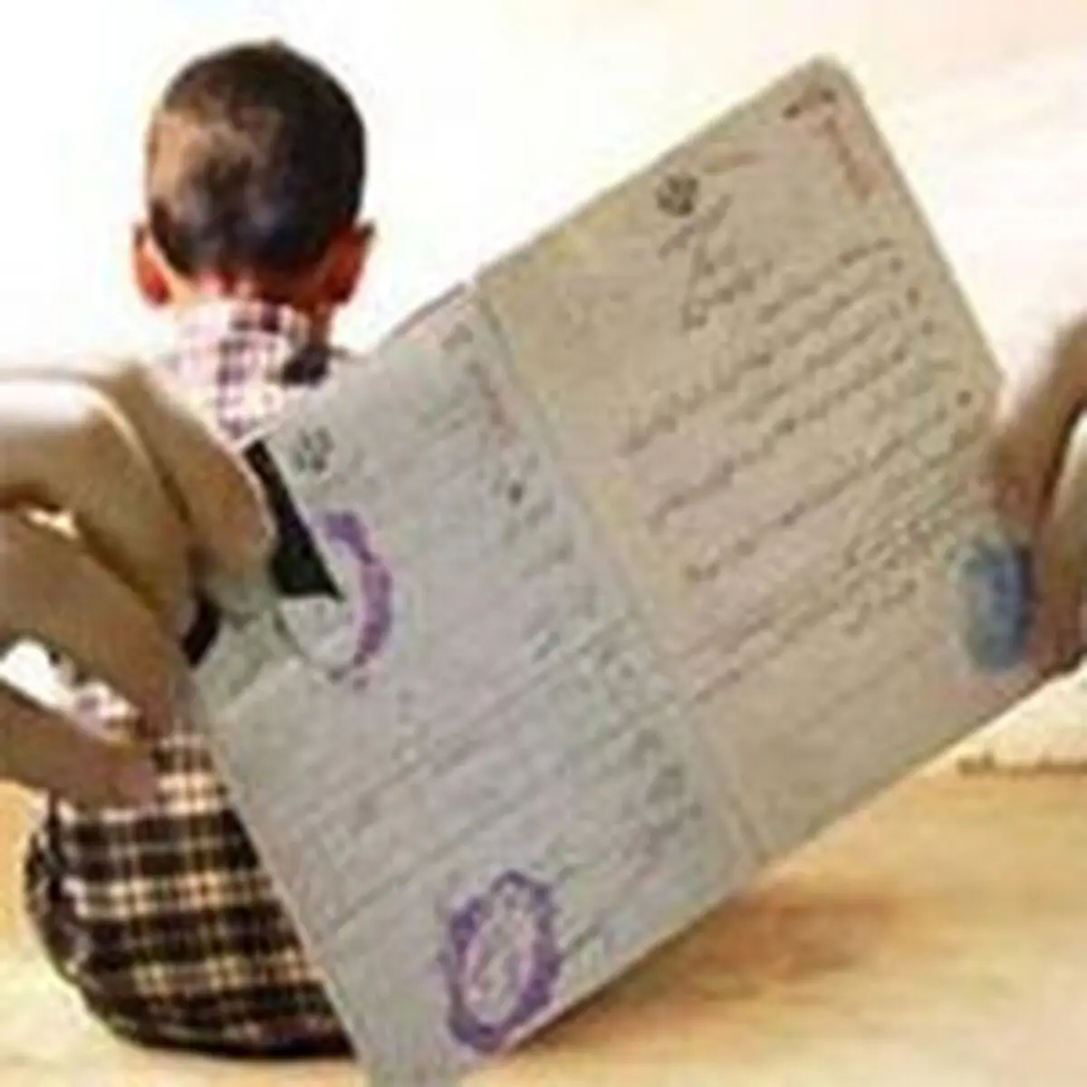 یک‌میلیون کودک، همچنان به‌دنبال هویت 