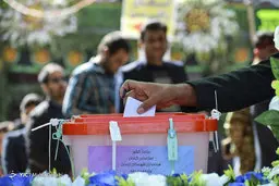 پایداری‌ها کرسی‌های نمایندگی مشهد را فتح کردند /یک صندلی سهم زنان شد