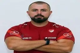 مربی معروف ترکیه به همراه خانواده‌اش از زیر آوار جان سالم به در برد!