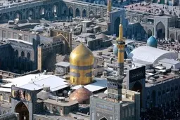  لحظه تحویل سال زائراندر حرم مطهر رضوی حضور نیابند
