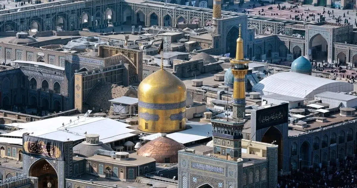  لحظه تحویل سال زائراندر حرم مطهر رضوی حضور نیابند

