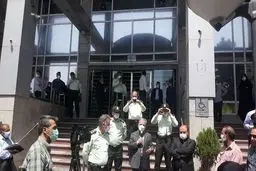   کارکنان دانشگاه ها مقابل وزارت علوم تجمع کردند+ عکس