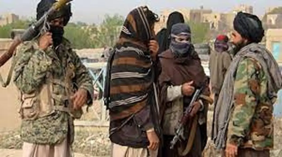 
 بیش از ۸۰ شهرستان بدست طالبان افتاد