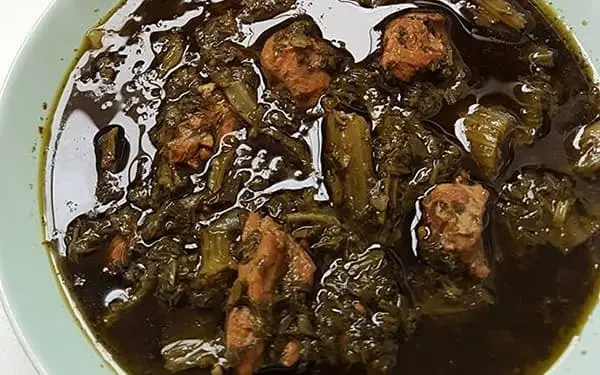 ناهار خورش کرفس درست کن، اما با این روش که میگم | طرز تهیه خورش کرفس خوشمزه و مجلسی به روش سرآشپز + فوت و فن های جا افتادن و غلیظ شدن 