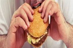 5 اشتباه مرگبار بعد از خوردن غذا که شما رو راهی بیمارستان میکند!