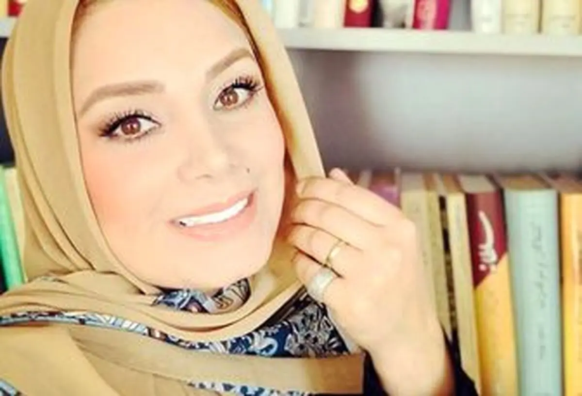 پوشش متفاوت خانم مجری +عکس 