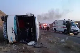 واژگونی اتوبوس مسافربری در یزد ۱۹ زخمی بر جا گذاشت 