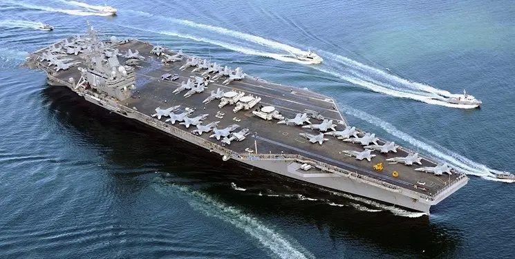 آتش‌سوزی در یک ناو هواپیمابر آمریکا | مجروح شدن 8 نظامی آمریکایی