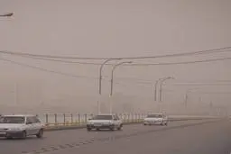 تداوم باد شدید، باران و نفوذ گرد و خاک در آسمان چندین استان