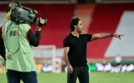 فوتبال  |   سرمربی استقلال از سمت خود استعفا داد.