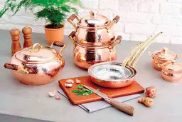 از معجزه‌ی ترکیب سس کچاپ و نمک غافل نشو | ز ترفند پاک کردن ظروف مسی + ویدئو