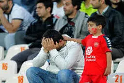 هوادار پرسپولیس بر اثر ایست قلبی فوت کرد