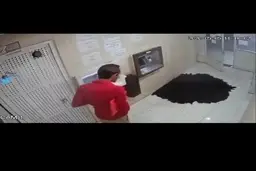 تکذیب نشت نفت در باجه اداره پست مسجدسلیمان + ویدئو