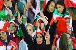  پوشش مردان فوتبالیست طوری است که باید از چشم خانم ها دور باشد
