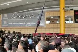 
۴۰ زائر به دلیل ازدحام در پایانه مرزی شلمچه مجروح شدند +فیلم  