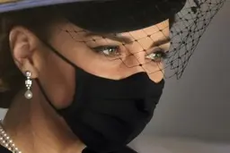 عکس های جنجالی از مراسم خاکسپاری همسر ملکه الیزابت| ملکه الیزابت در غم از دست دادن شاهزاده فیلیپ

