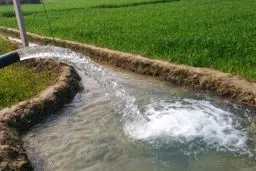 وقوع حادثه در خطوط انتقال آب به اصفهان | مشکل تامین آب 57 شهر و 380 روستا 