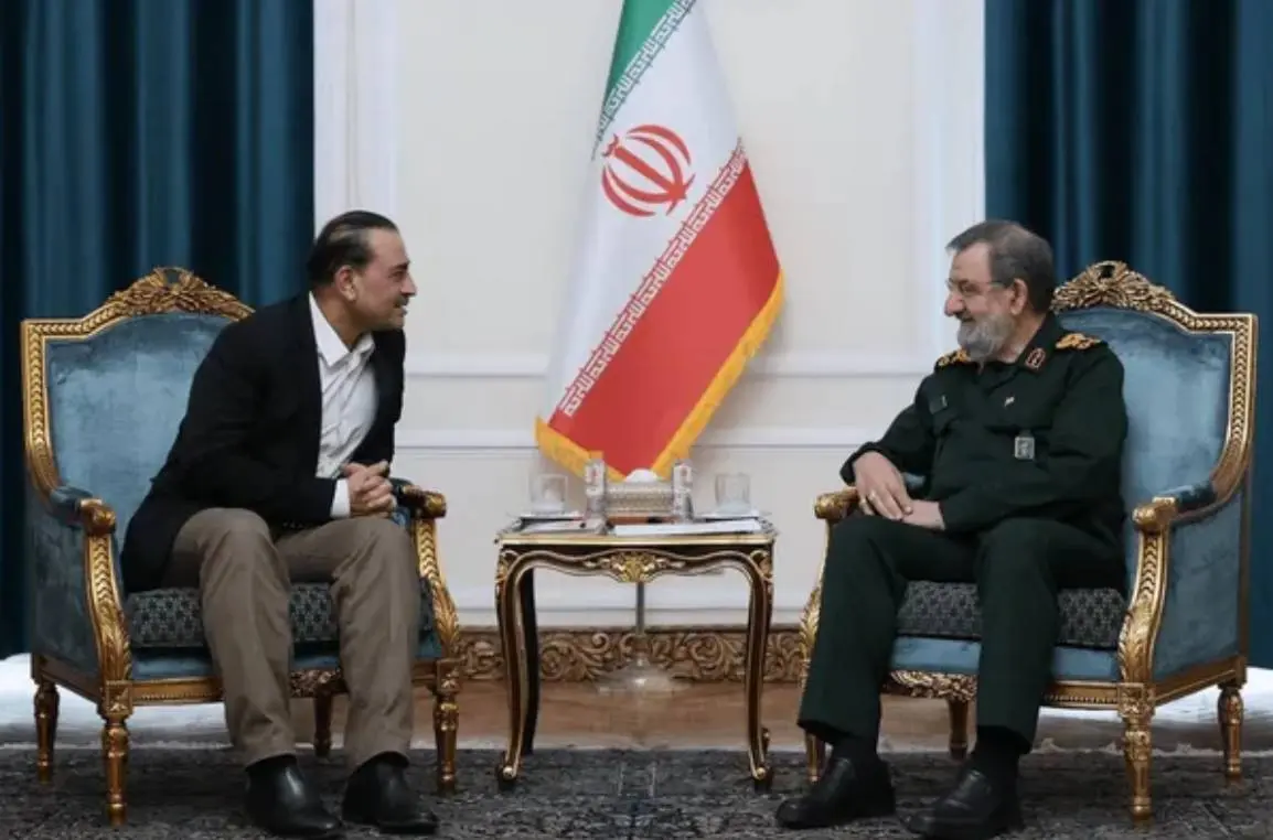 عاصم منیر به ایران پیشنهاد توقف محاصره دریایی و لغو تحریم‌ها را بر اساس یادداشت تفاهم، ارائه کرده | واشنگتن در ازای توقف حملات گروه‌های طرفدار تهران، این پیشنهاد را مطرح کرده