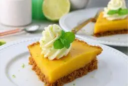 طرز تهیه دسر لیمویی فقط با ۴ قلم مواد | رسپی دسر راحت لیمو سالم و سریع