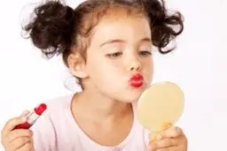 وقتی زیبایی ملاک همه‌چیز است | پژوهشی درباره آرایش دختران زیر ۱۲ سال