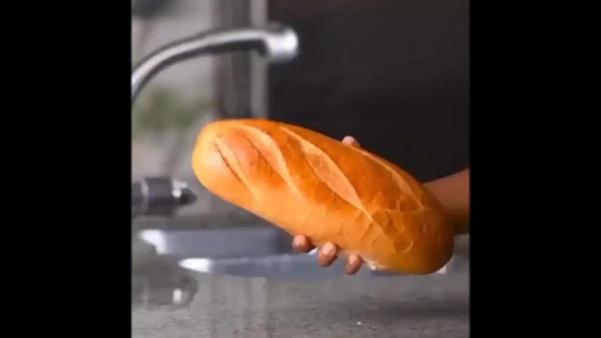 ترفندی ساده و جالب برای تازه شدن مجدد نان+ویدئو