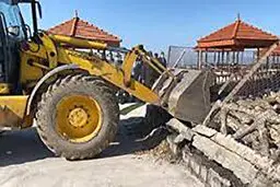 تخریب سازمان بهزیستی در ساحل بابلسر+فیلم
