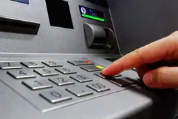 افزایش سقف کارت به کارت به ۶ میلیون تومان/ امکان تمدید کارت‌های بانکی بدون حضور مشتری 