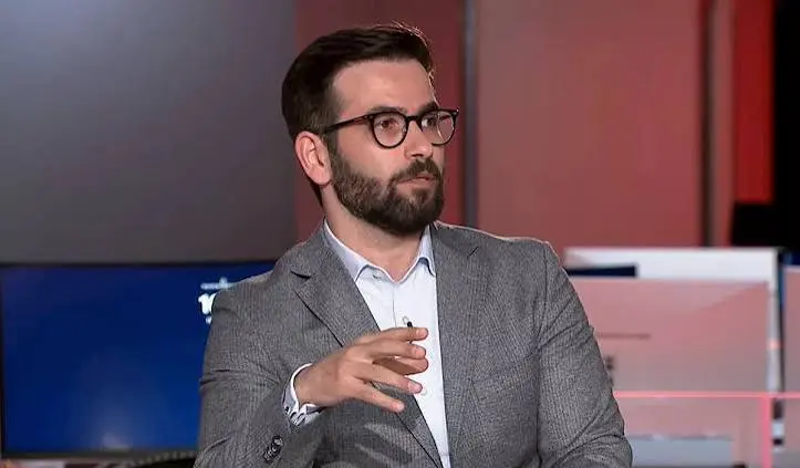 حسن احمدیان: ترامپ با «مادر بمب‌ها» هم به خواسته‌اش نمی‌رسد | پاسخ ویرانگر ایران در صورت حمله به زیرساخت‌ها +ویدئو