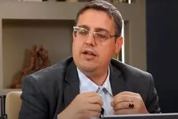 مدرس زیست عفیفانه: جامعه نباید بر مدار رضایت زن بچرخد | مدرس زیست عفیفانه: جامعه نباید بر مدار رضایت زن بچرخد