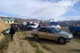 
 تصادف مرگبار |  ۱۲افغانستانی سوار یک پراید!