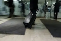 خبر مهاجرت مجری معروف صداوسیما جنجال به پا کرد