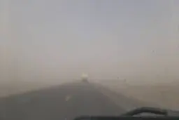 طوفان شن محور بم - کرمان را مسدود کرد + ویدئو 