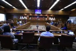 آنچه مردم تماشا کردند؛ قهرمانان عصبانی بدنبال کرسی!