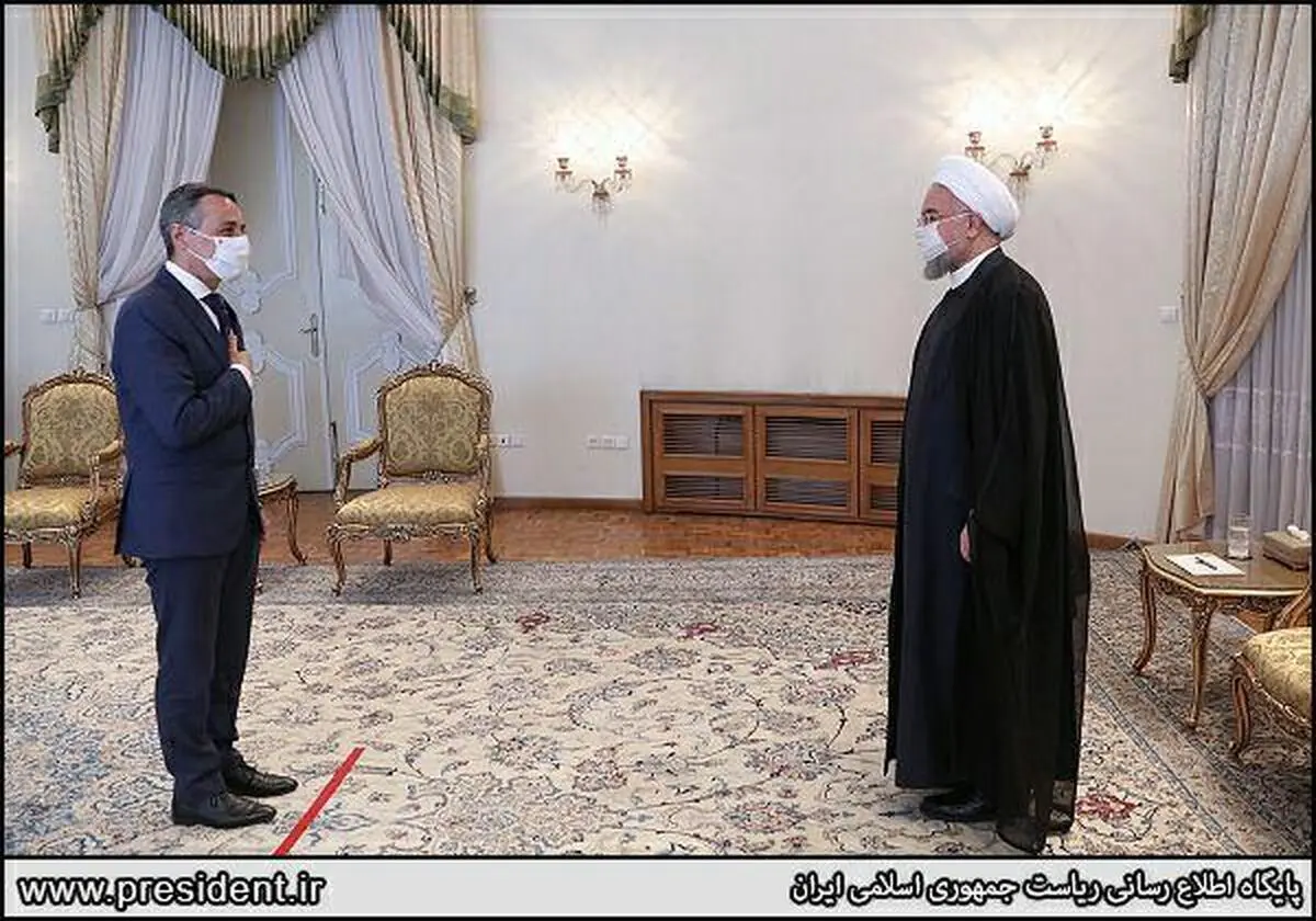 رعایت فاصله اجتماعی در ملاقات روحانی و وزیر خارجه سوئیس 