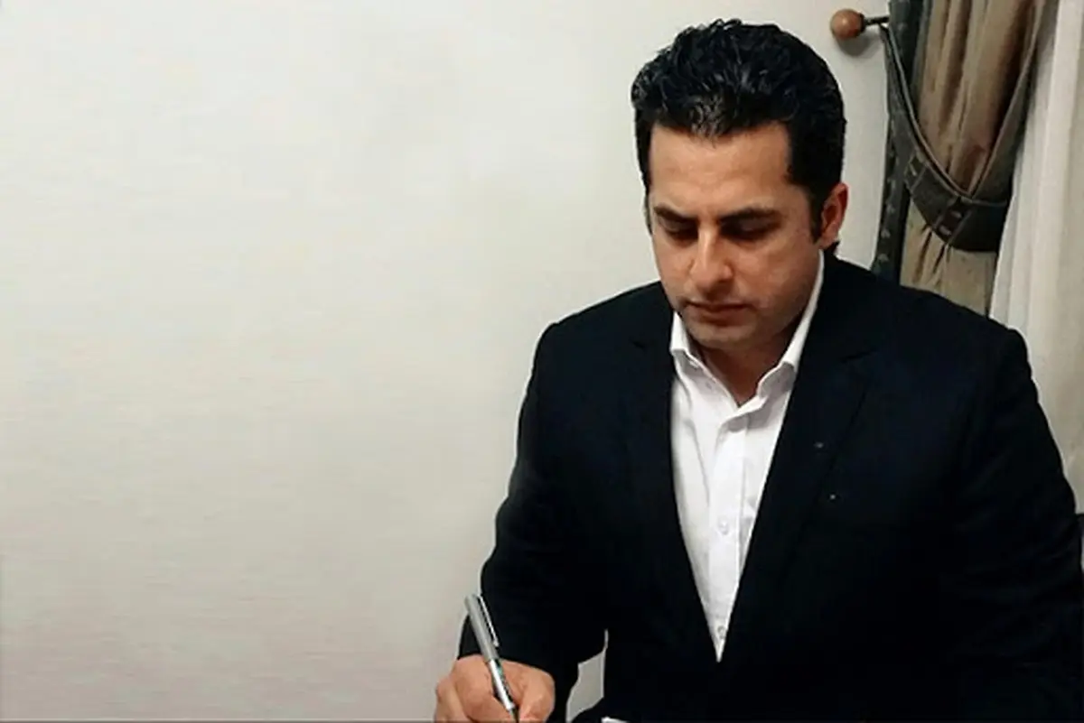 واکنش رضا نصری کارشناس سیاست خارجه به حمله به سلمان رشدی