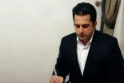 واکنش رضا نصری کارشناس سیاست خارجه به حمله به سلمان رشدی