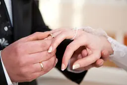 چقدر می‌گیری چند ساعت صیغه بشی؟ | فقط بالای 18 سال بخوانند