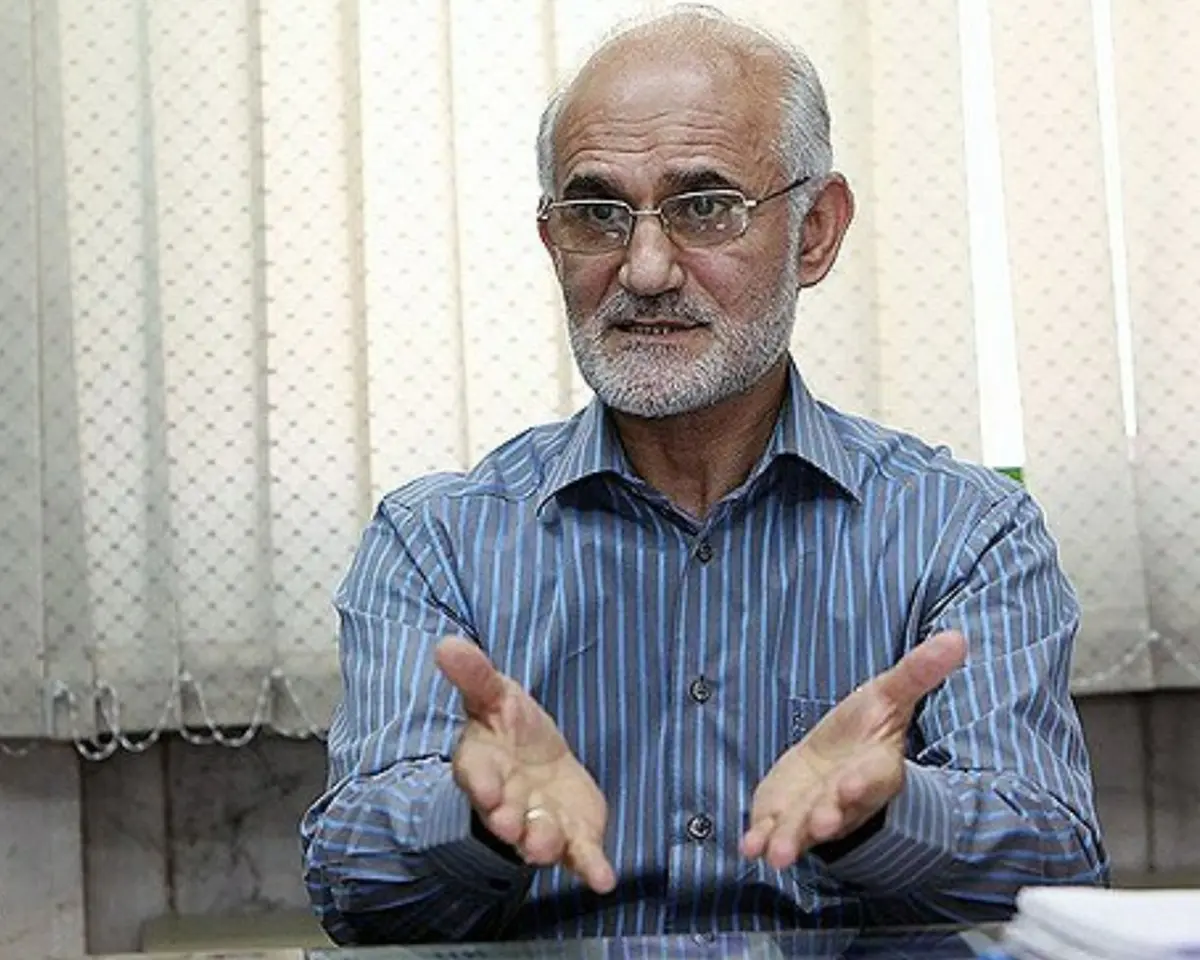 
انتقاد مصطفی معین از سعید نمکی  |   رفتار و تدبیر مدیریتی آقای وزیر، یکی از علل اصلی تداوم امواج مهیب کرونا و کشتار گسترده کادرهای پزشکی، پرستاری و عموم ملت است
