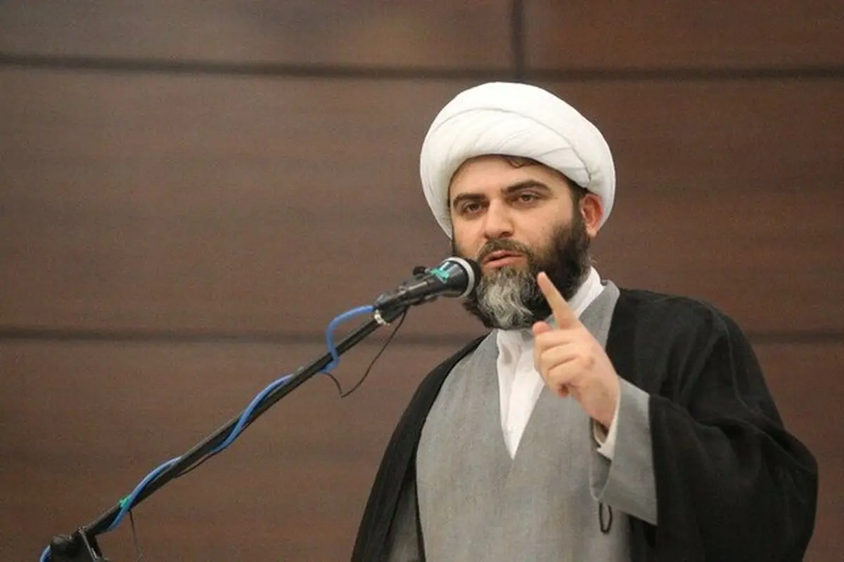 حجت الاسلام قمی: فضای مجازی به حال خود رها شده است