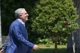  لغو ویزا    |    وزیر گردشگری  به روسیه می‌رود