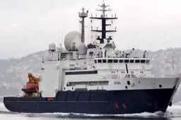 توقیف کشتی روسیه از سوی کشتی فرانسوی در آبراه مانش 