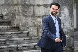 وزیر جوان چرا خانه‌نشین شد؟