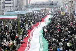 مصاحبه خبرگزاری دانشجو با یک شرکت کننده‌ بی حجاب+ ویدیو 