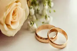 ازدواج یک مرد با 120 دختر | ازدواج عجیب و غریب + تصویر