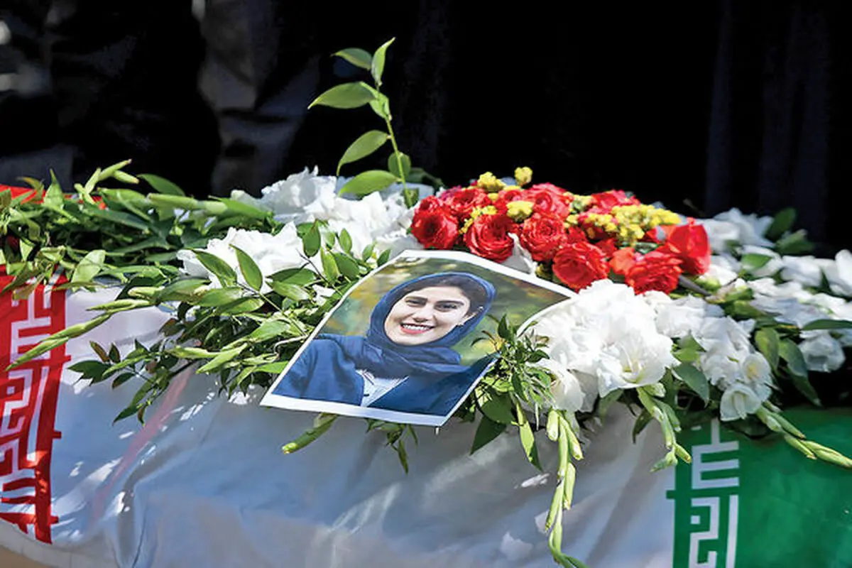 ماموریت ناتمام خبرنگاران | دو حادثه واژگونی اتوبوس در دو روز؛ دو خبرنگار و پنج سرباز‌معلم جان باختند