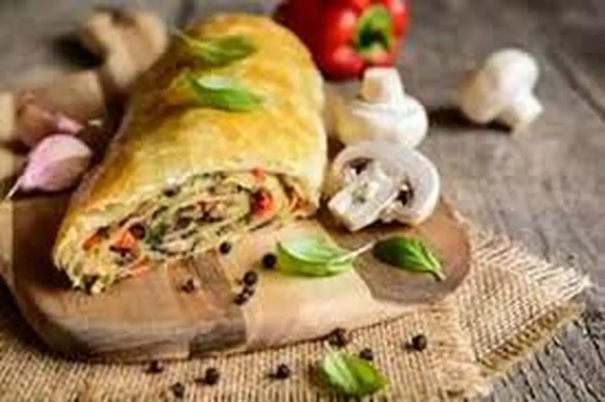 دیگه اشترودل نخر خودت با این دستور کلی بپز! | طرز تهیه اشترودل مرغ +ویدئو