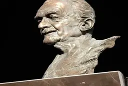 باز هم سرقت مجسمه ها 