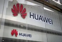 وزارت امور خارجه چین گفته: به «ممانعت بی‌دلیل» از فعالیت شرکت‌های چینی در این کشور پایان دهد.

