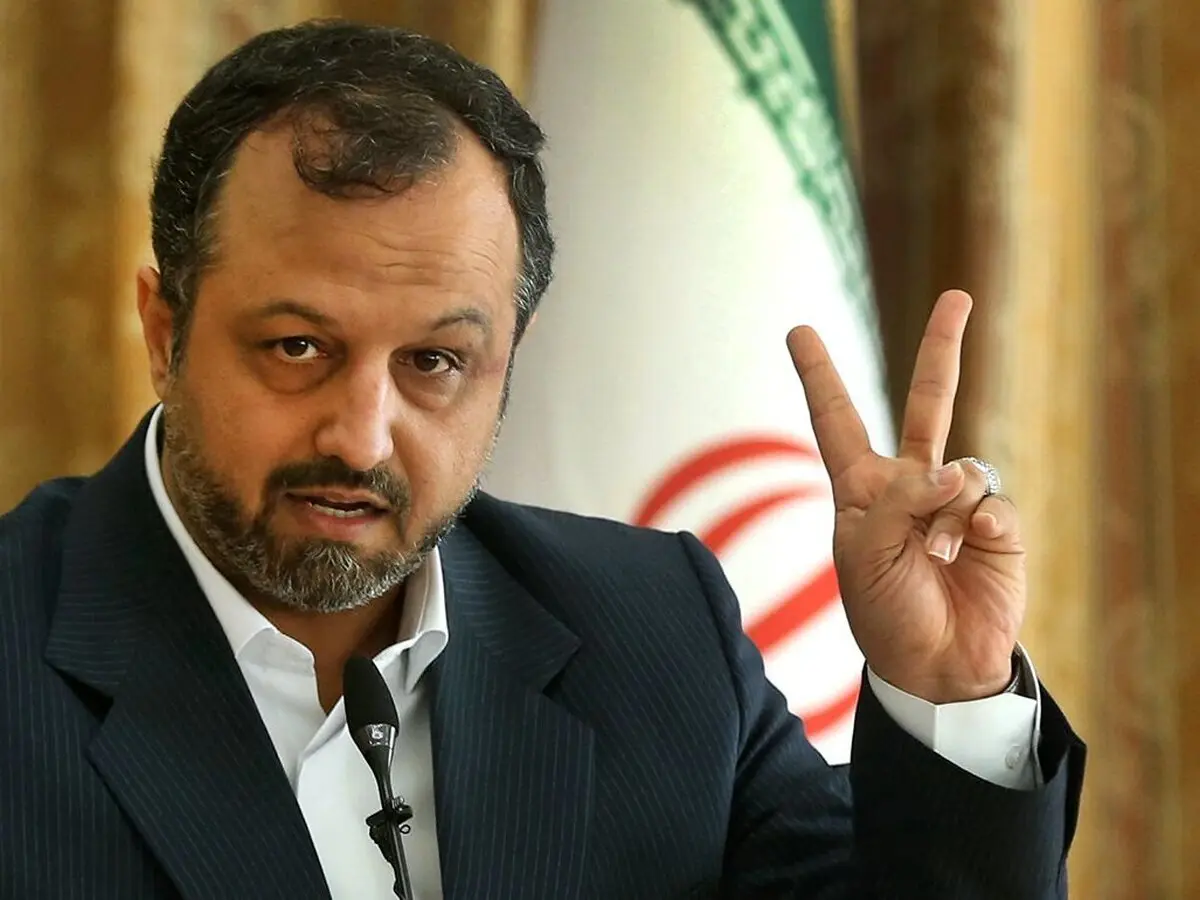 تمامی صنایع کشور حتی مجموعه های دولتی شامل حوزه نفت و صنعت باید از بانک مرکزی تبعیت کنند |  محدودیت دسترسی ایران به درهم پس از تحریم‌های روسیه، کذب است
