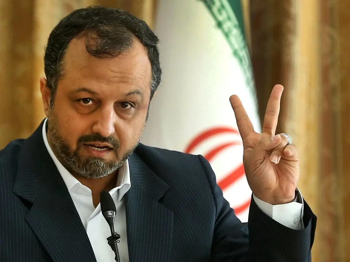 تمامی صنایع کشور حتی مجموعه های دولتی شامل حوزه نفت و صنعت باید از بانک مرکزی تبعیت کنند |  محدودیت دسترسی ایران به درهم پس از تحریم‌های روسیه، کذب است